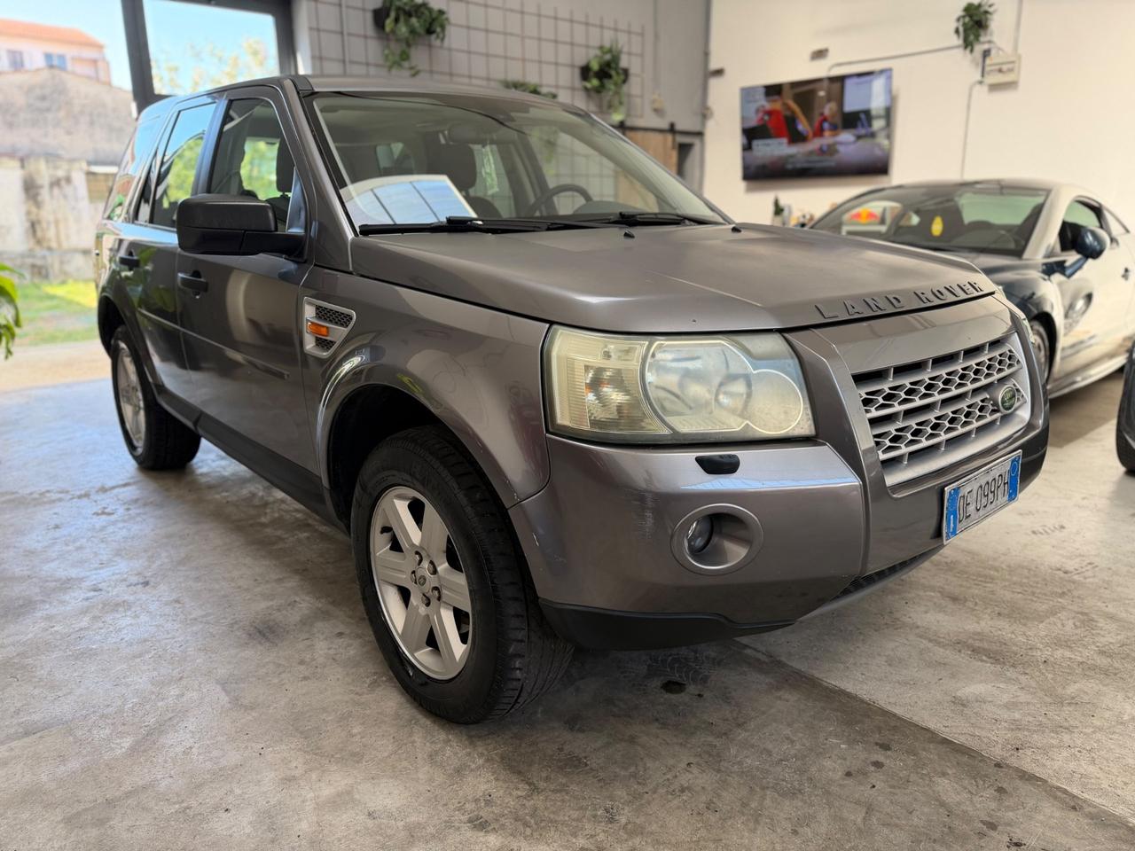 Land Rover Freelander 2.2 TD4 S.W. SE