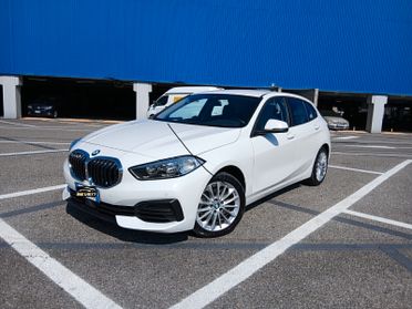 Bmw 118 118d 5p. Business Advantage