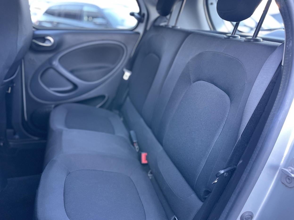 Smart ForFour 1.0 Benzina 71CV E6 Automatica Neo. - 2017