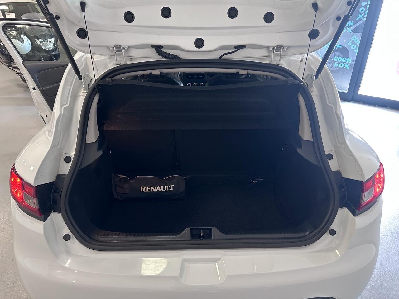 RENAULT CLIO 1.2 BENZINA 5 PORTE