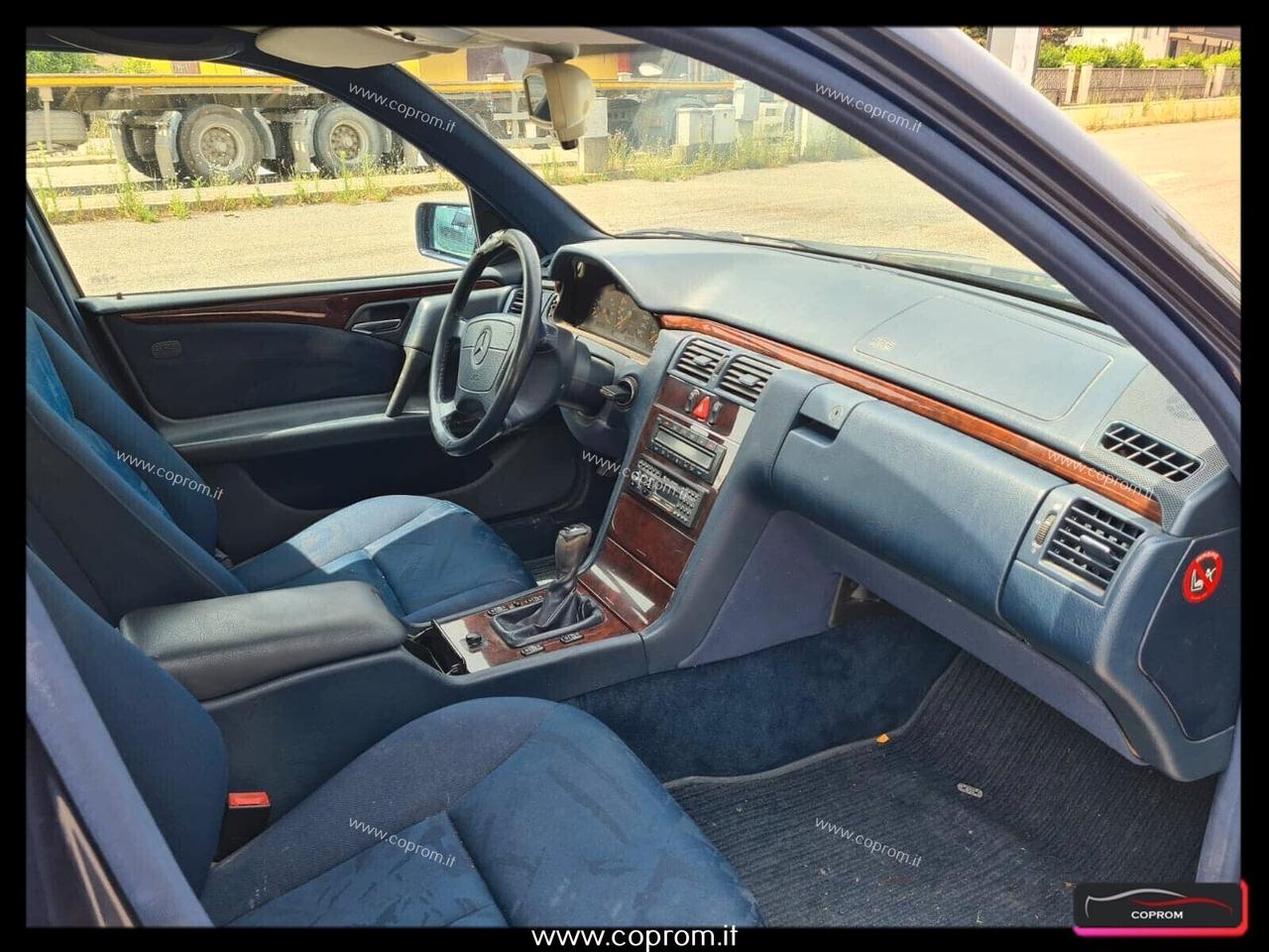Mercedes-benz E 200 200 E Elegance Benzina