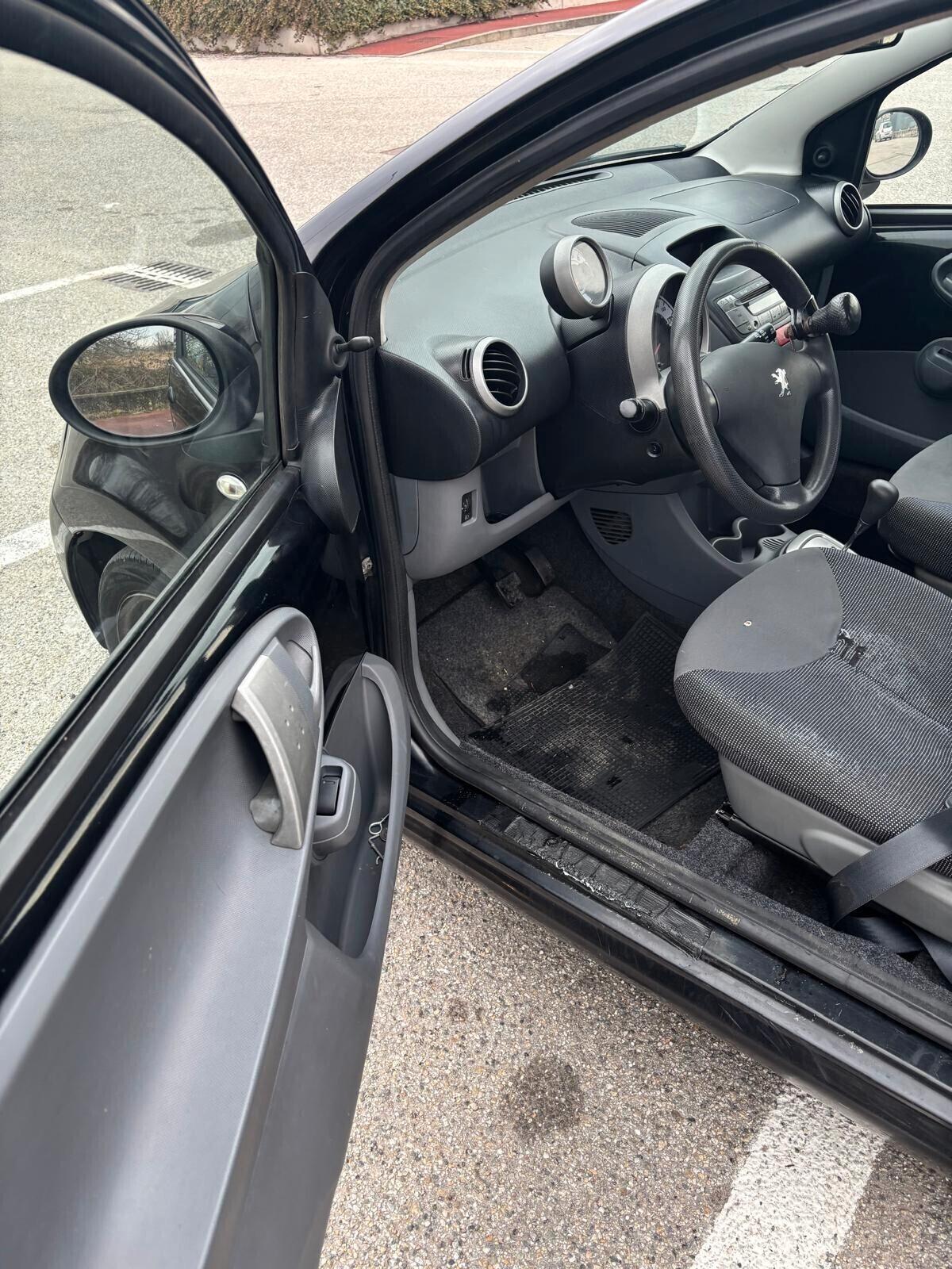 Peugeot 107 1.0 68CV 3p. Plaisir 2Tronic AUTOMATICA, NO CLIMA