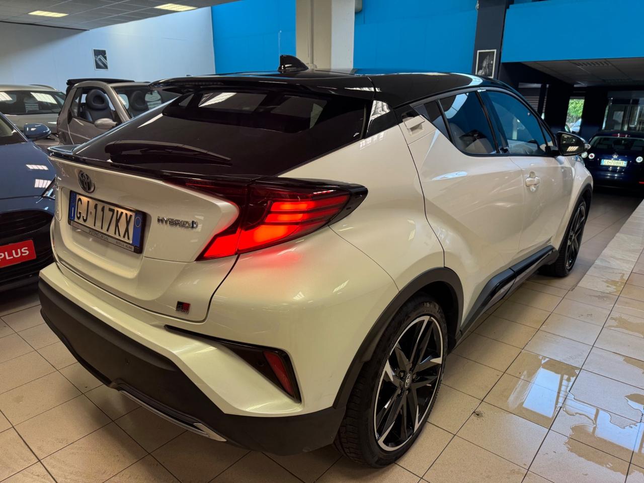 Toyota C-HR 2.0 Hybrid E-CVT GR Sport Black Edition