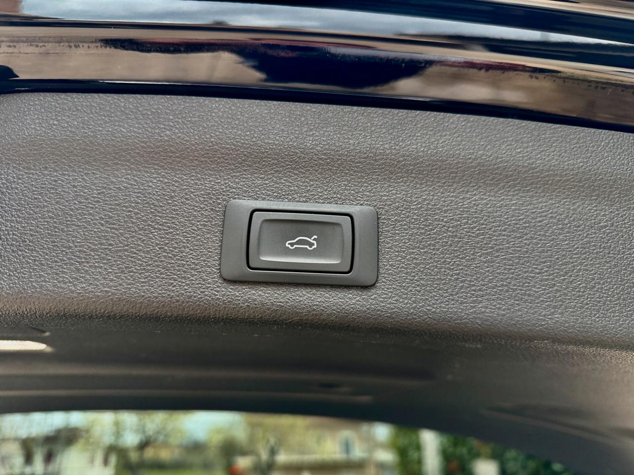 Audi A6 Avant 40 2.0 TDI S tronic Business Plus