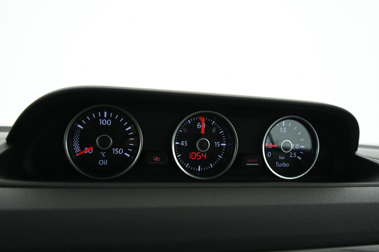 VOLKSWAGEN Maggiolino Cabrio 2.0 tdi bm Design 110cv NEOPATENTATI+C17"