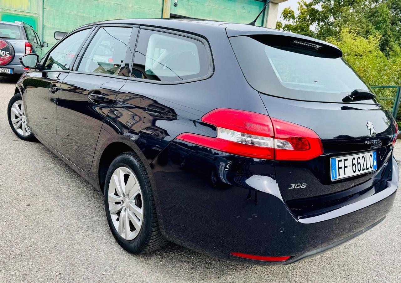 Peugeot 3008 BlueHDi 120 S&S Business