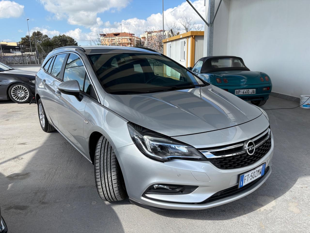 Opel Astra 1.6 CDTi 110CV Start&Stop Sports Tourer Business