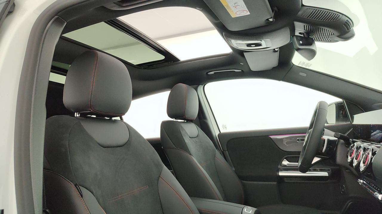 Mercedes-Benz GLA 200 d Automatic 4MATIC