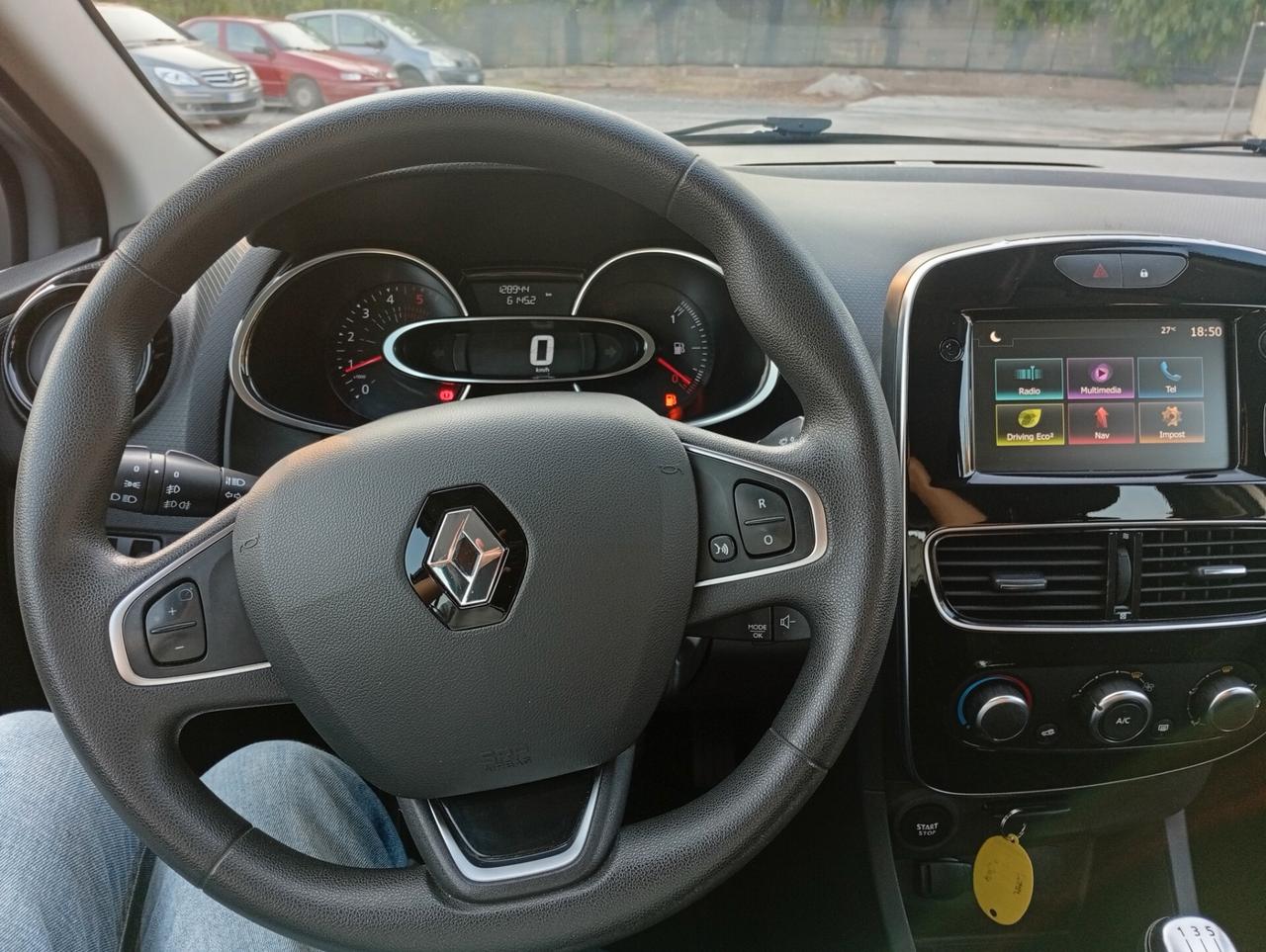 Renault Clio dCi 8V 90 CV 5 porte Moschino Intens