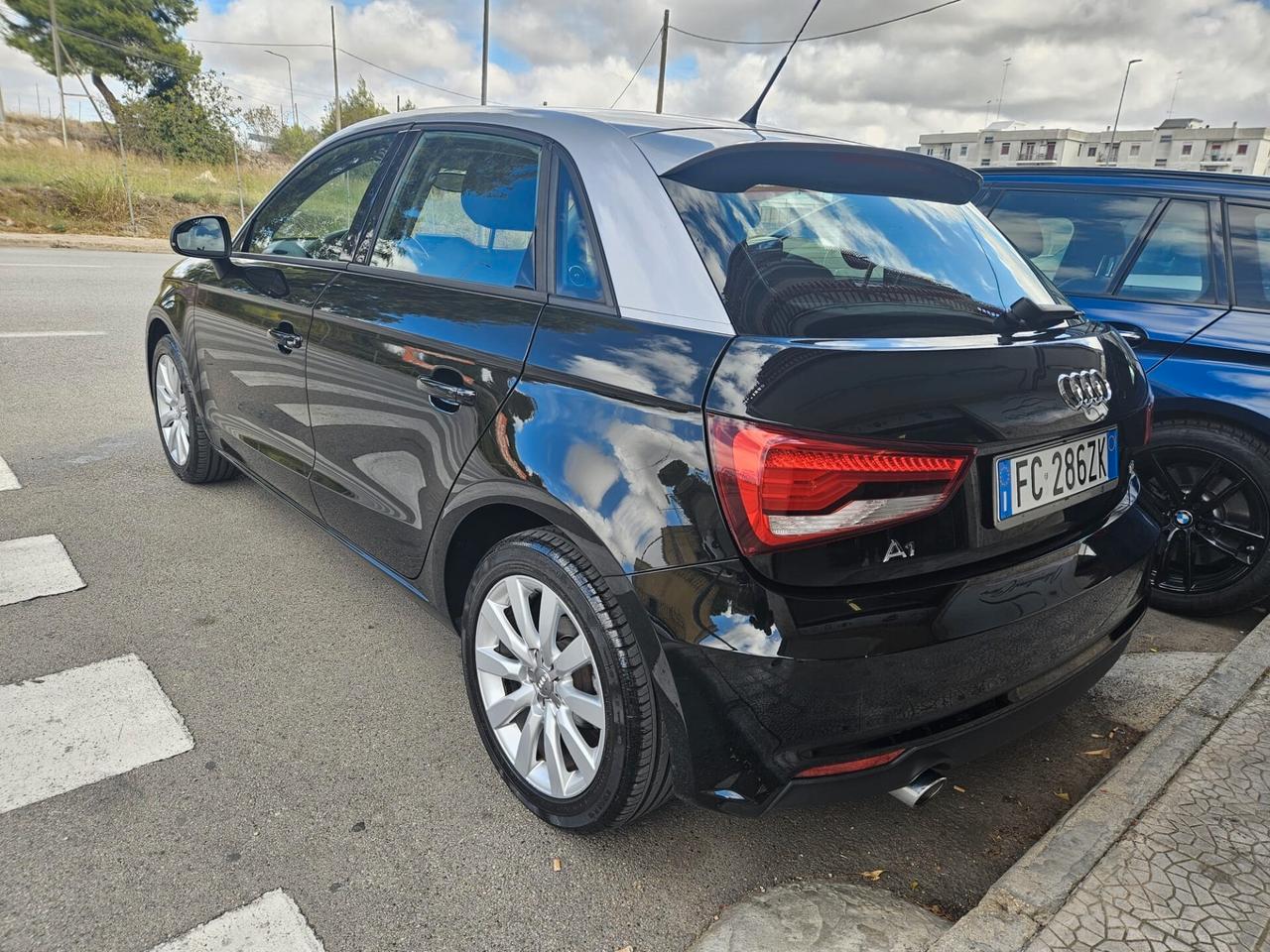 Audi A1 5porte Bicolor SPB 1.6 TDI 115cv FULL