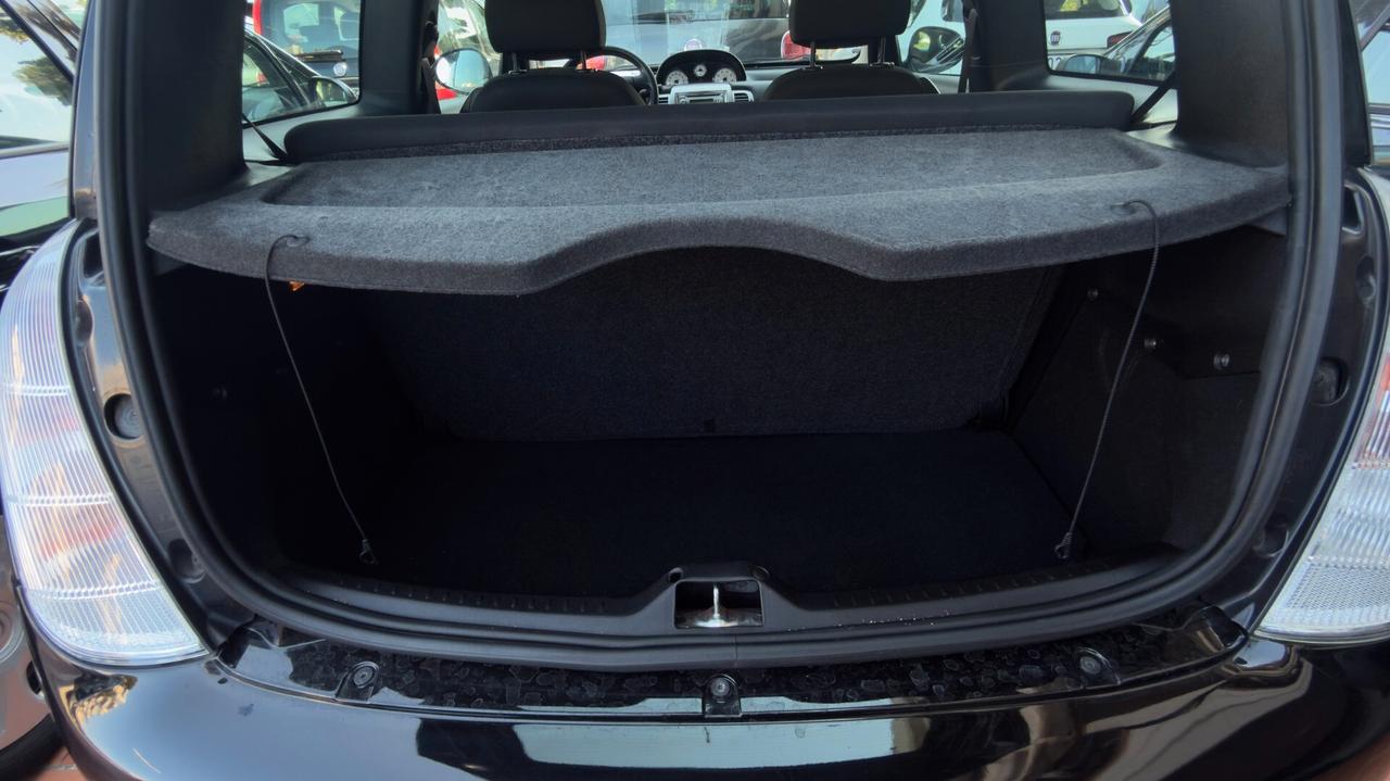 Lancia Ypsilon 1.2 Platino