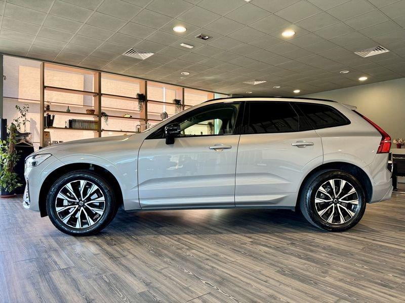 Volvo XC60 B4 automatico Plus Dark