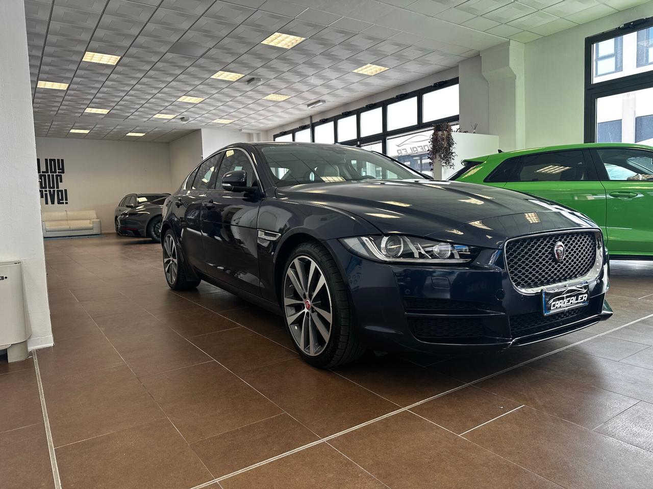 Jaguar XE 2.0 D Turbo Prestige