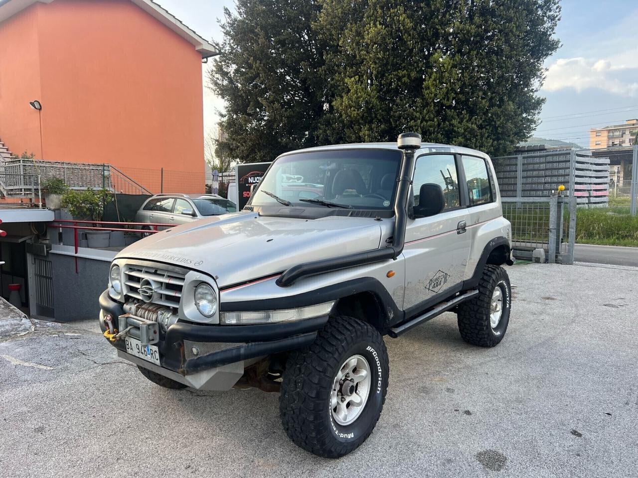 Ssangyong Korando 661 2.3 diesel EL