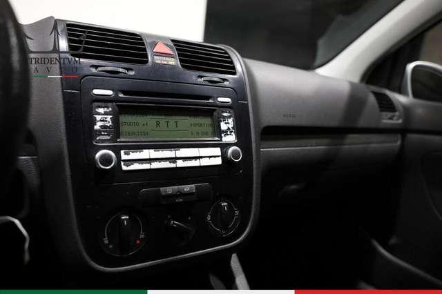 Volkswagen Golf 1.6 fsi Sportline 5p