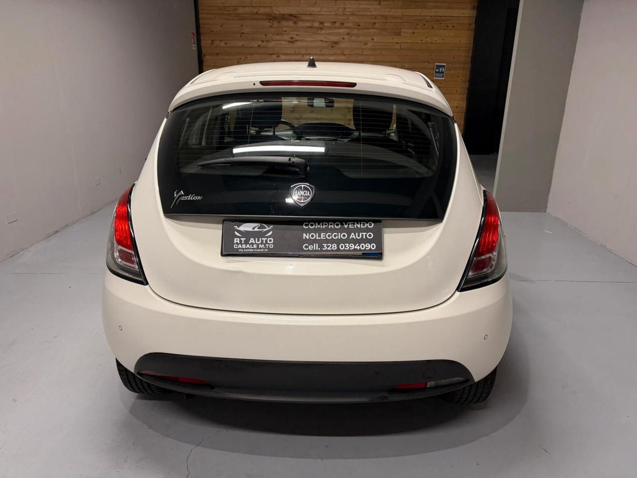 Lancia Ypsilon 1.2 69 CV 5 porte S&S Platinum