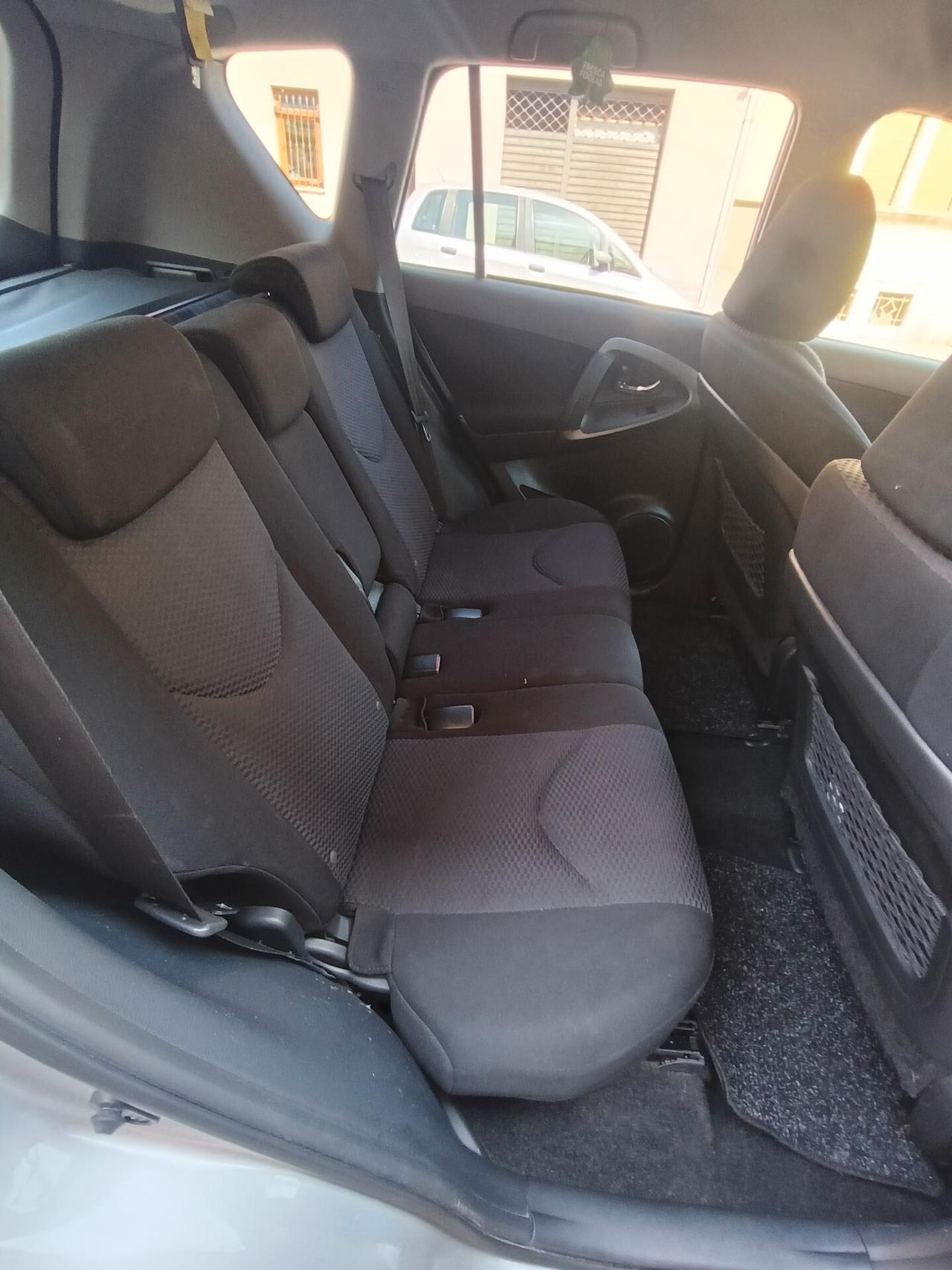 Toyota RAV 4 RAV4 Crossover 2.2 D-4D 150 CV DPF Luxury