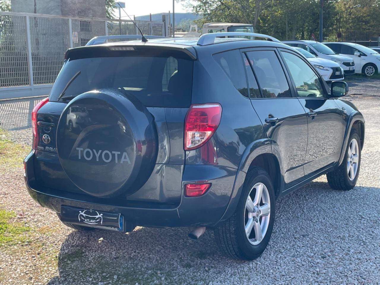 Toyota RAV 4 RAV4 2.2 D-4D 177 CV Luxury