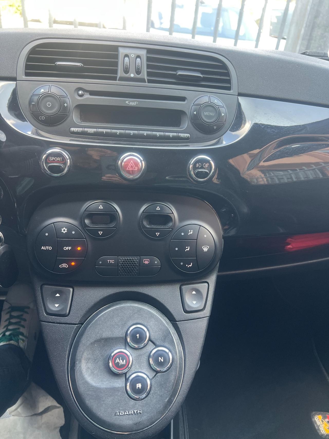 Abarth 500 C 1.4 Turbo T-Jet MTA cabrio