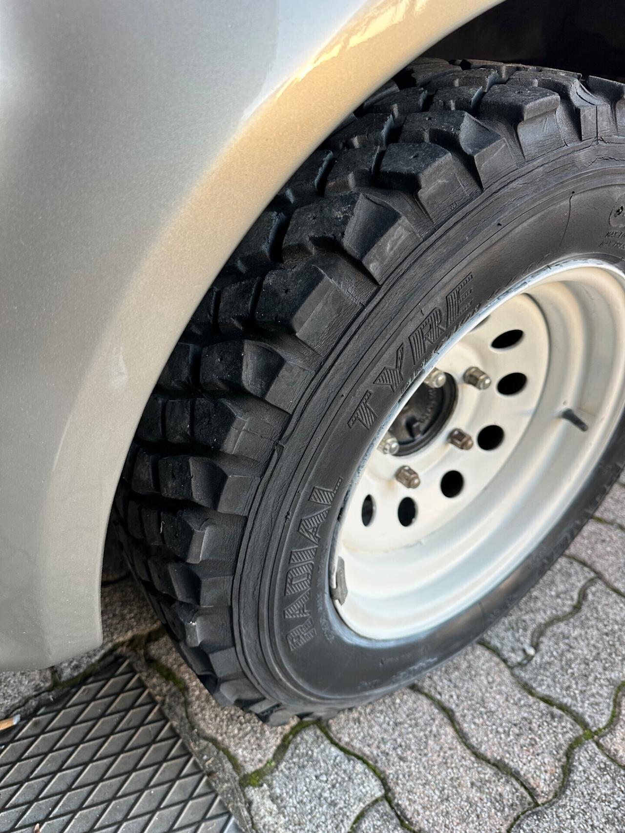 Suzuki Jimny 1.3i 16V cat 4WD JLX Mode