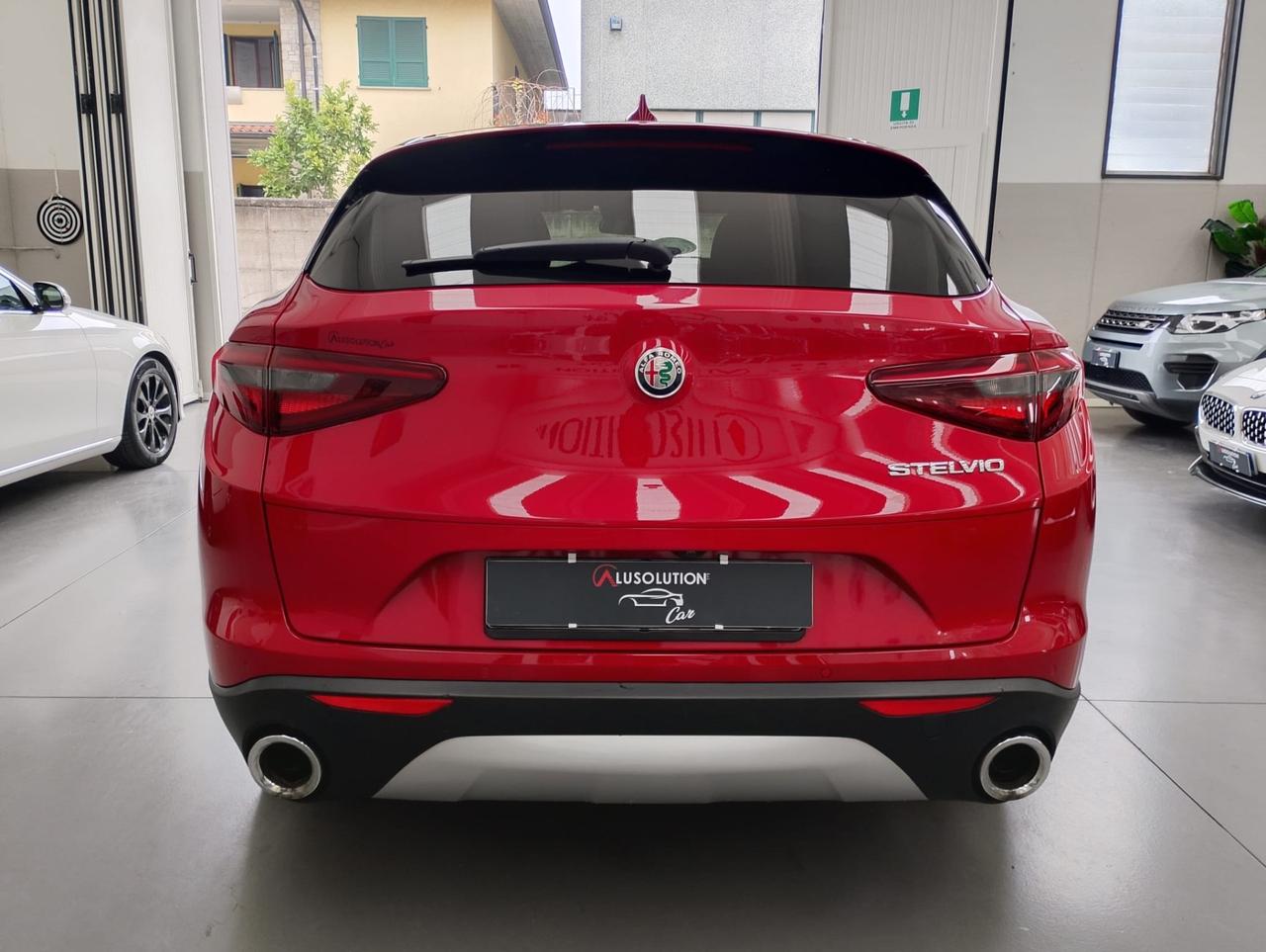 Alfa Romeo Stelvio 2.2 Turbodiesel 160 CV AT8 RWD Super