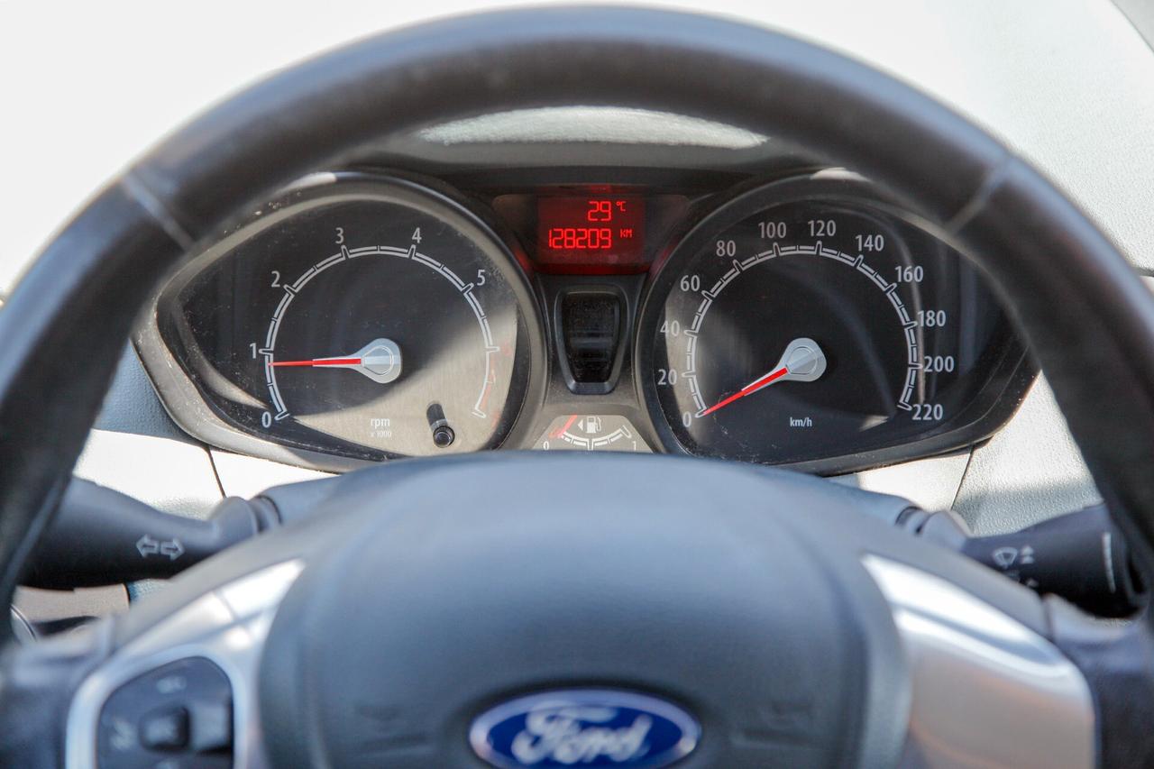 Ford Fiesta 1.25 5 porte GPL