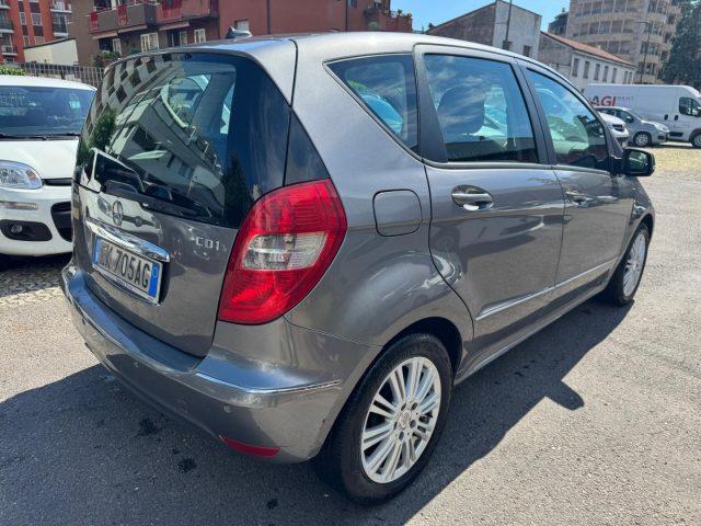 MERCEDES-BENZ A 180 CDI Elegance