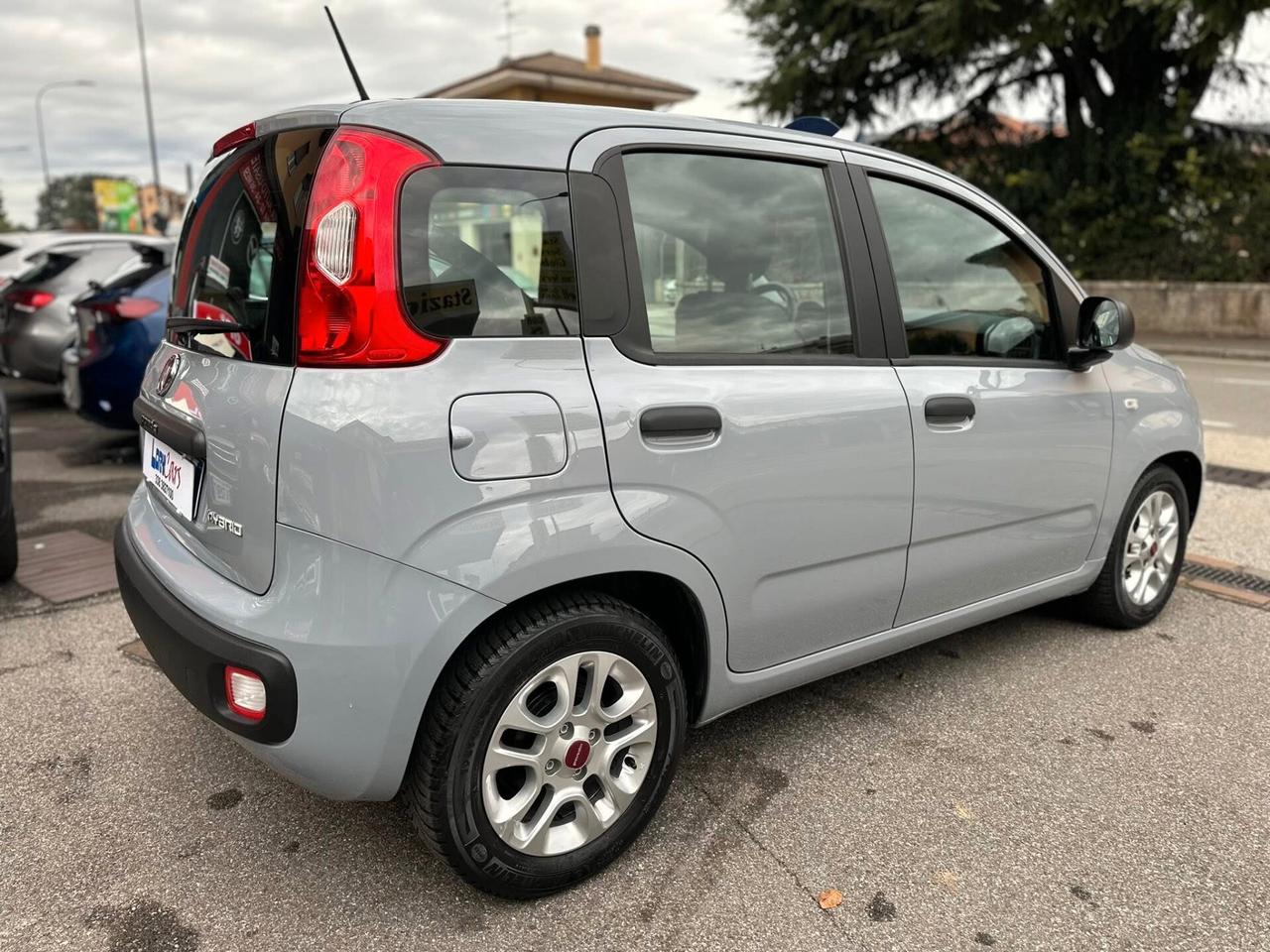 Fiat Panda 1.0 FireFly S&S Hybrid Easy NEOPATENTATI