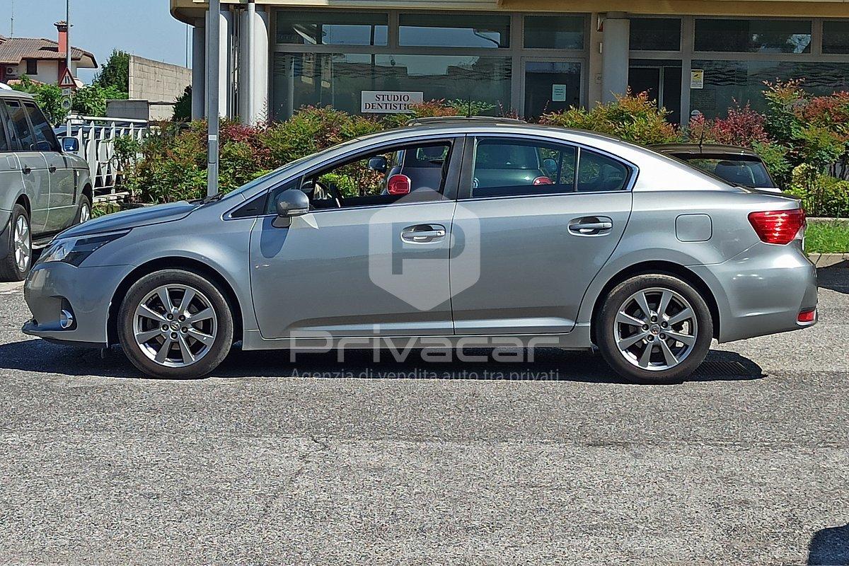 TOYOTA Avensis 2.0 D-4D Lounge