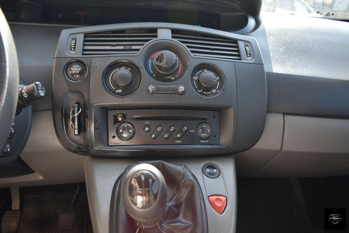 RENAULT - Scénic - 1.6 16V Pack