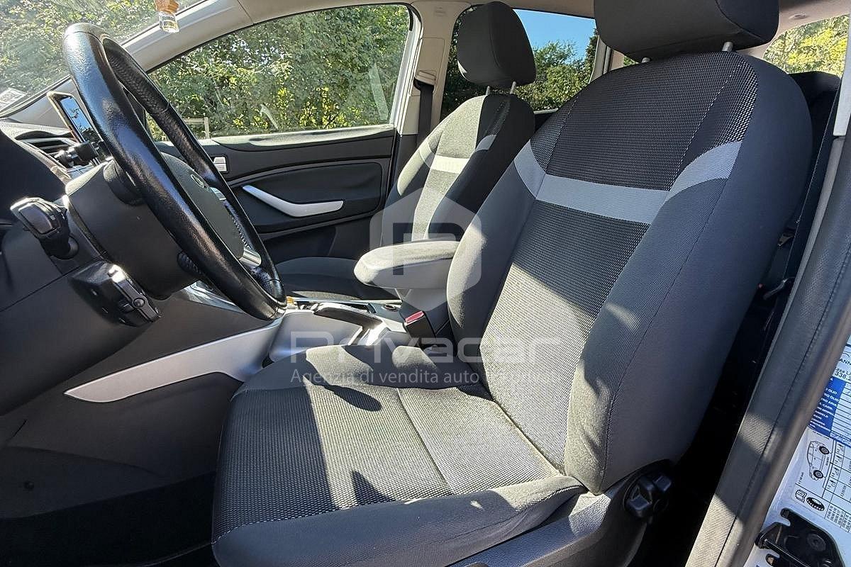 FORD Kuga 2.0 TDCi 163 CV 4WD Titanium DPF