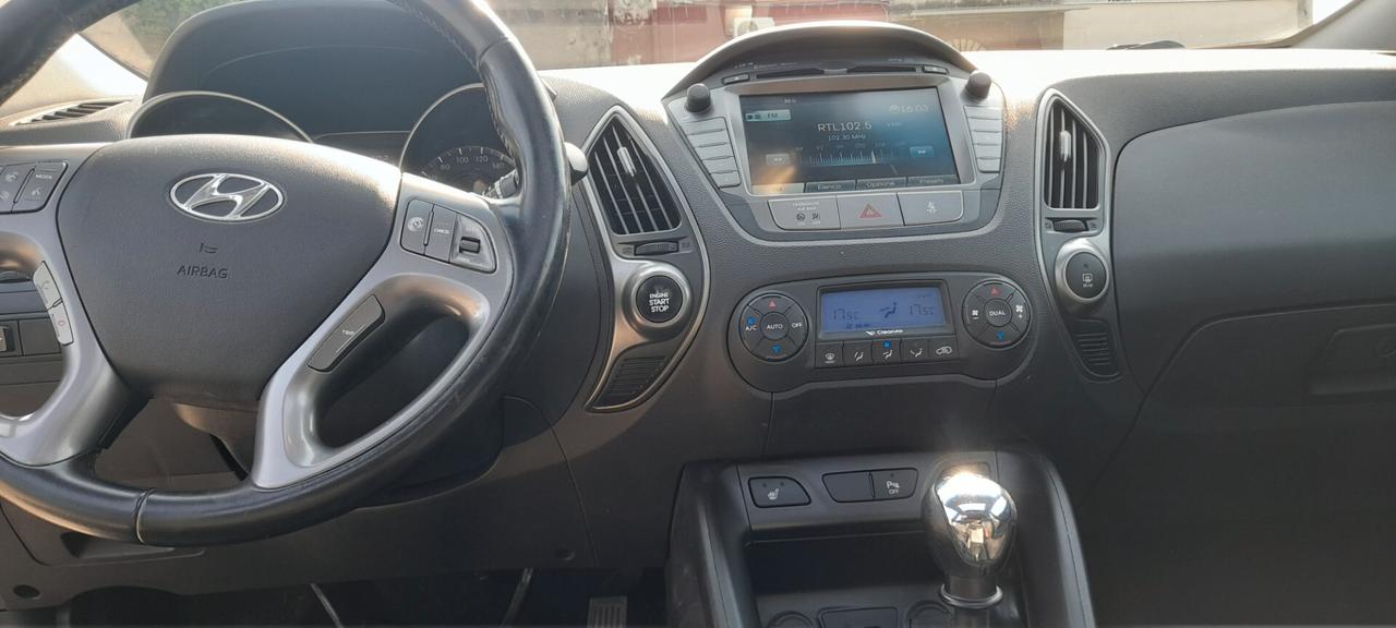 Hyundai iX35 1.7 CRDi 2WD Xpossible Tetto full