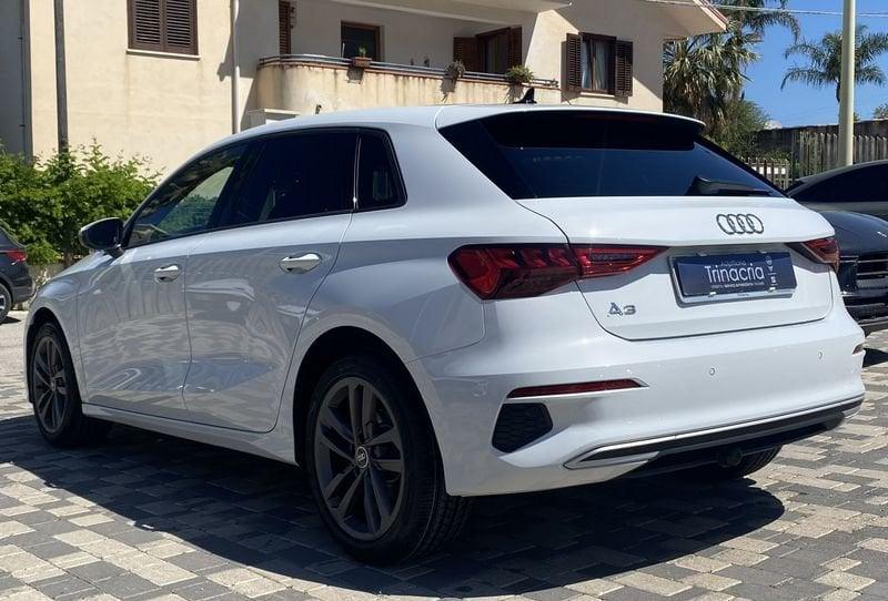 Audi A3 SPB S Line interno ed esterno 2.0 TDI 150CV 35