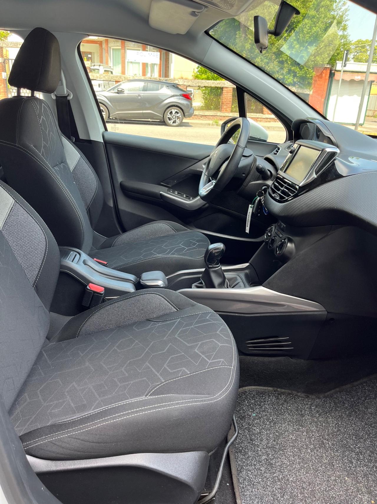 Peugeot 2008 1.2 82 CV S&S Allure