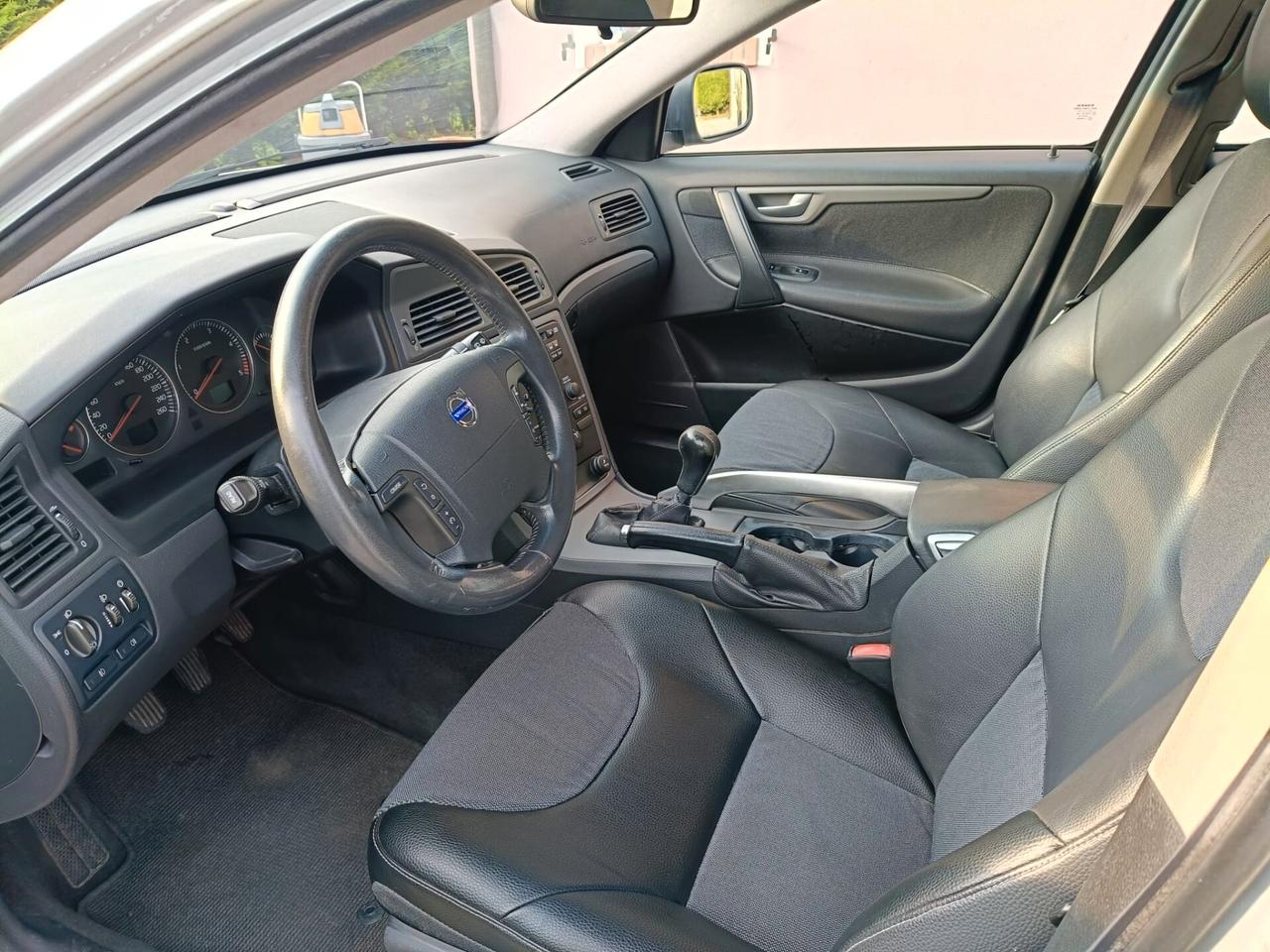 Volvo XC70 2.4 D 20V (163CV) MANUALE