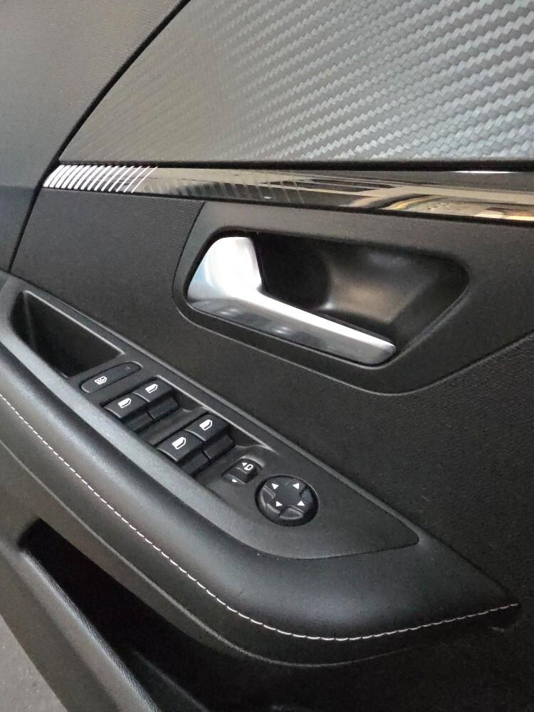 Peugeot 208 PureTech 100 Stop&Start 5 porte GT