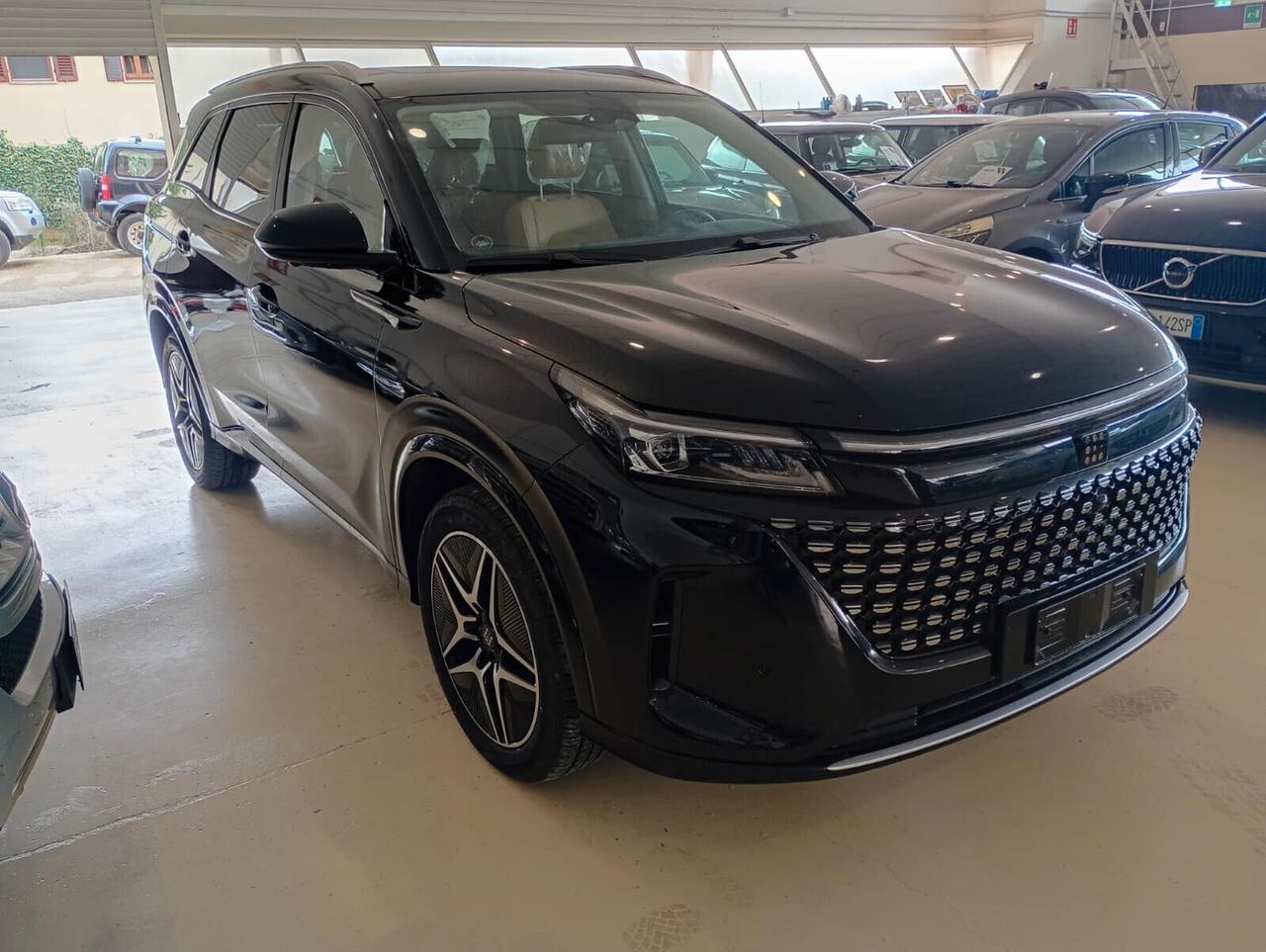 DFSK E5 1.5 PHEV LUXURY