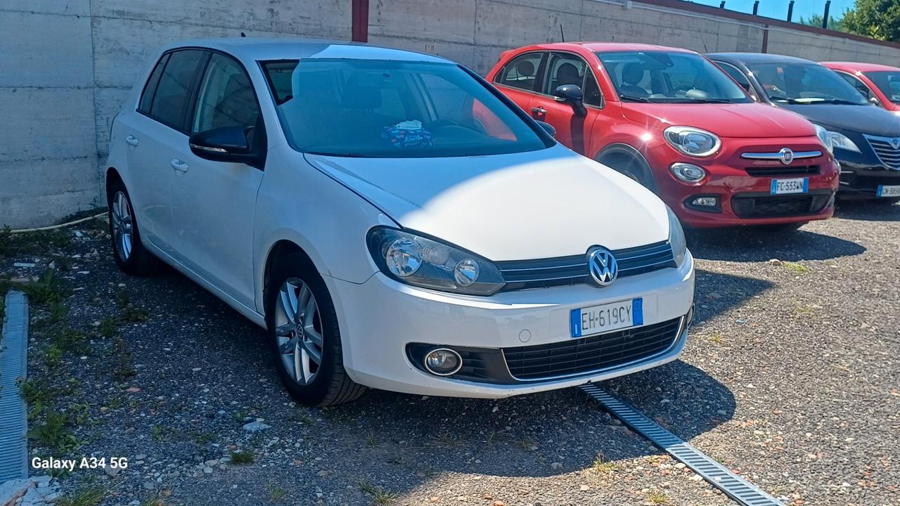 Volkswagen Golf 1.6 TDI DPF DSG 5p. Highline