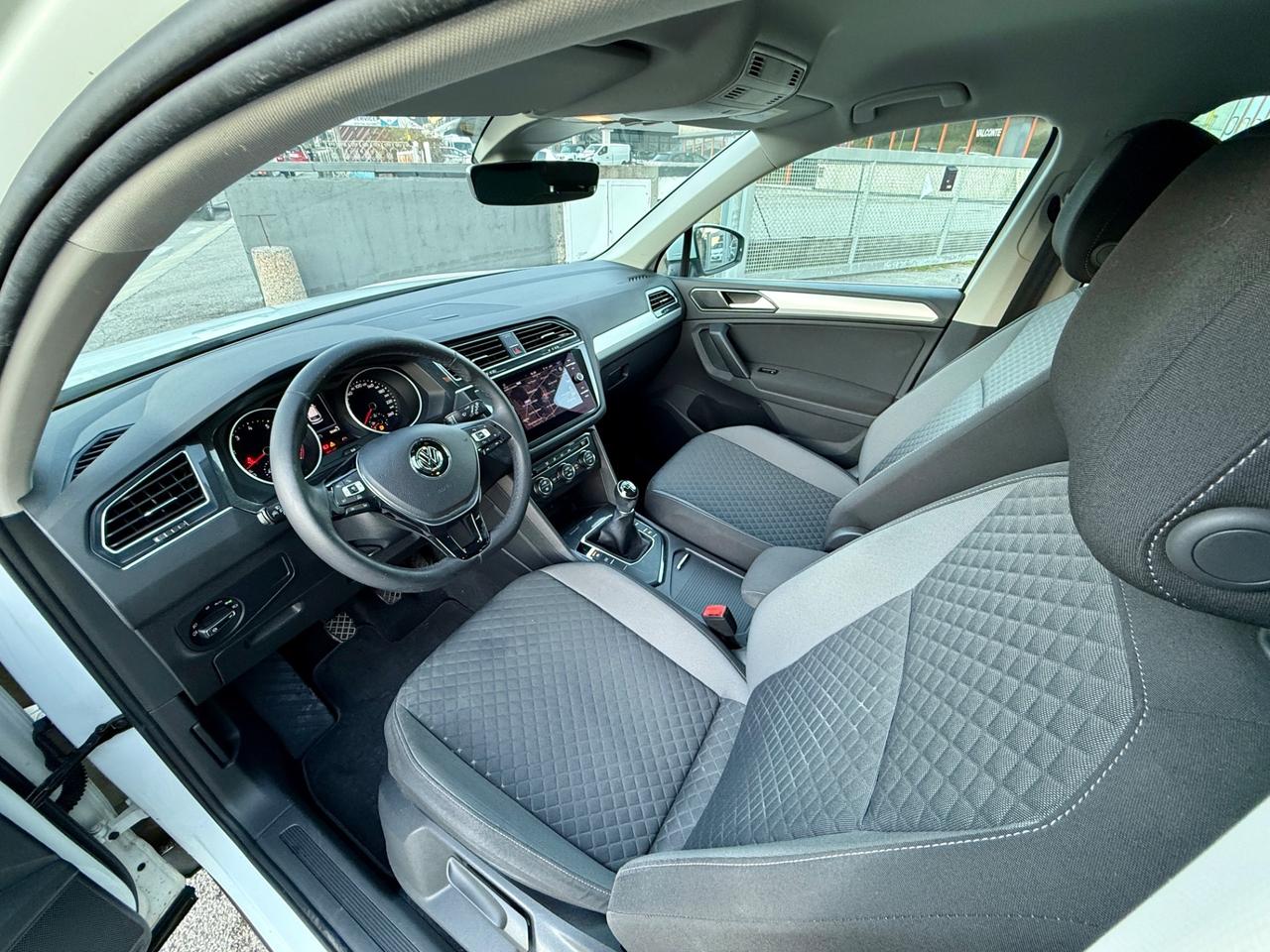 VW Tiguan 1.4 TSI Business BlueMotion Technology NEO PATENTATI