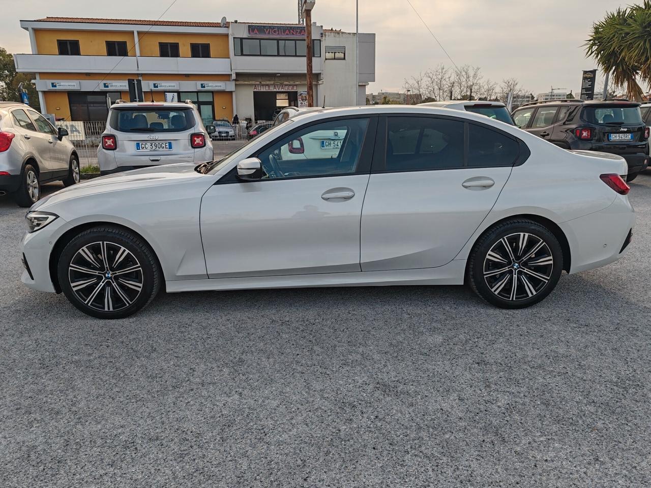 Bmw 320d xDrive 48v Business Advantage Aut.