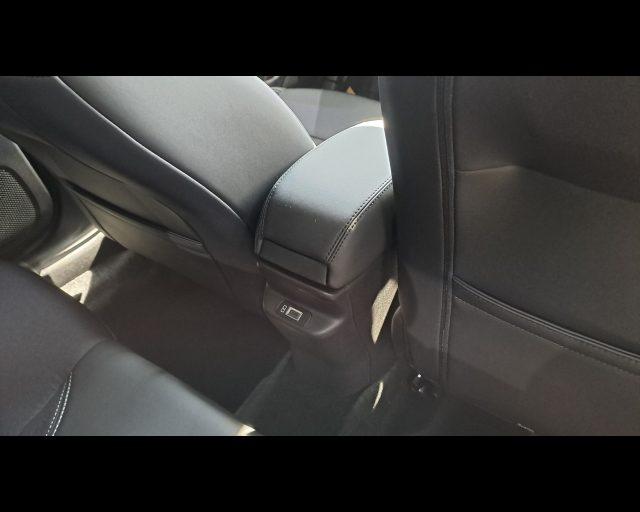 JEEP Avenger 1.2 turbo e-hybrid Summit fwd 100cv edct6