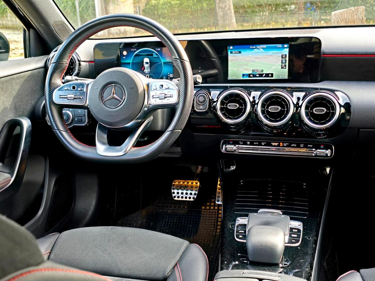 Mercedes-benz A 220 amg premium