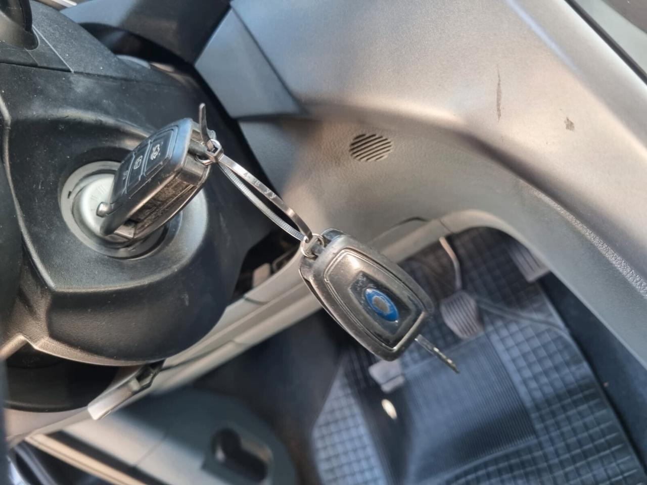 Ford C-Max 1,6 Diesel 115Cv. Titanium