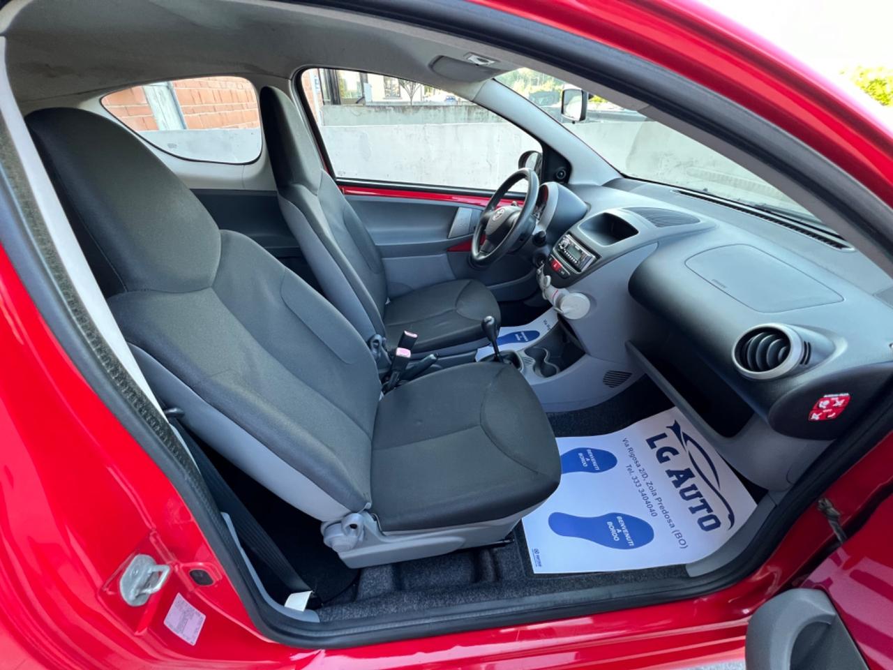 Toyota Aygo 1.0 12V VVT-i 3 porte Sol. NEOPATENTATI