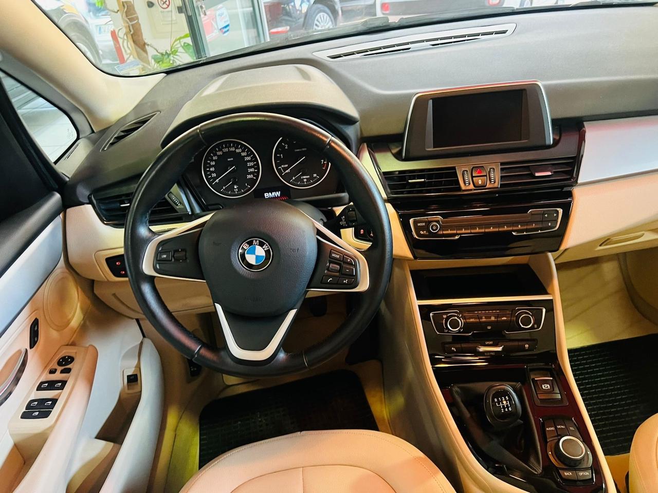 Bmw 2er Active Tourer 216i 85.000 Km