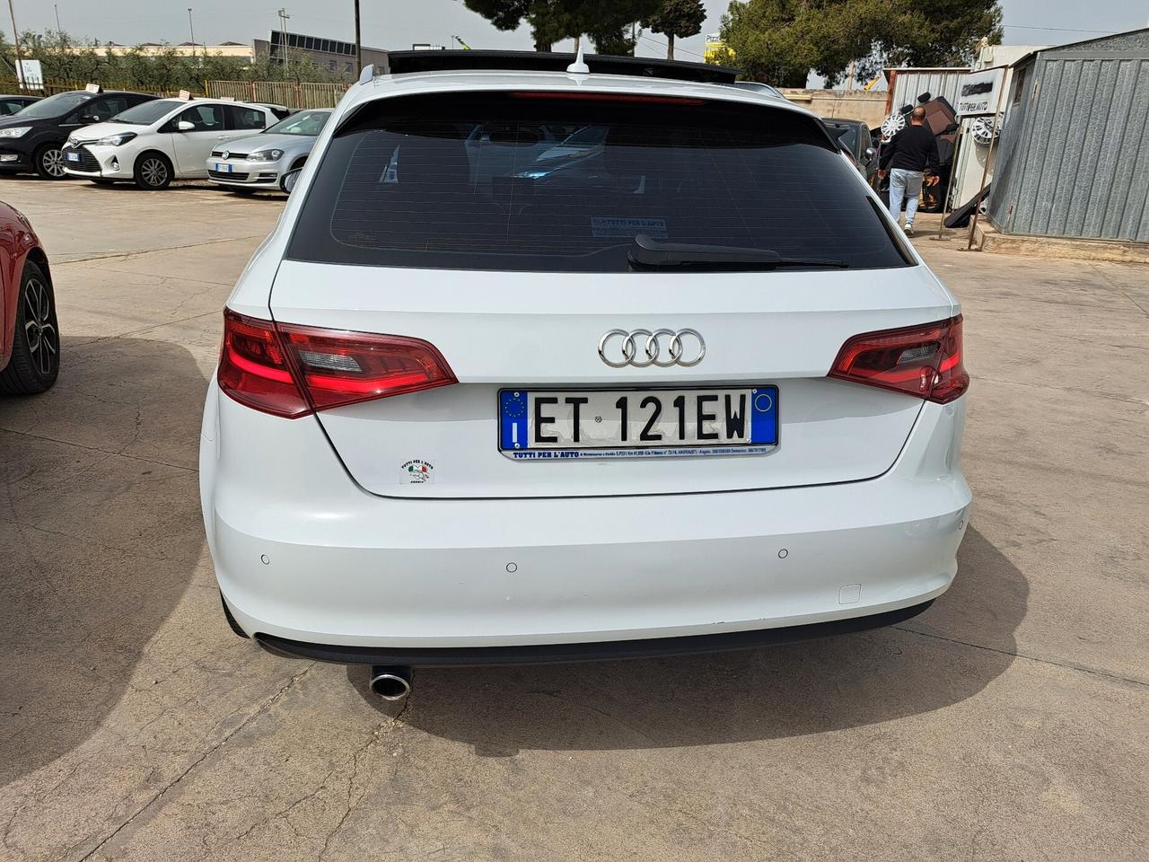 Audi A3 1.6 TDI S-LINE TETTO APRIBILE