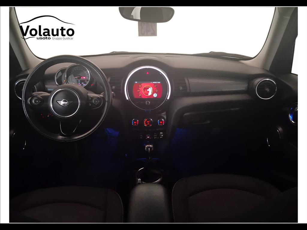 MINI Mini IV F55 2018 5p - Mini 5p 1.5 Cooper D Business XL