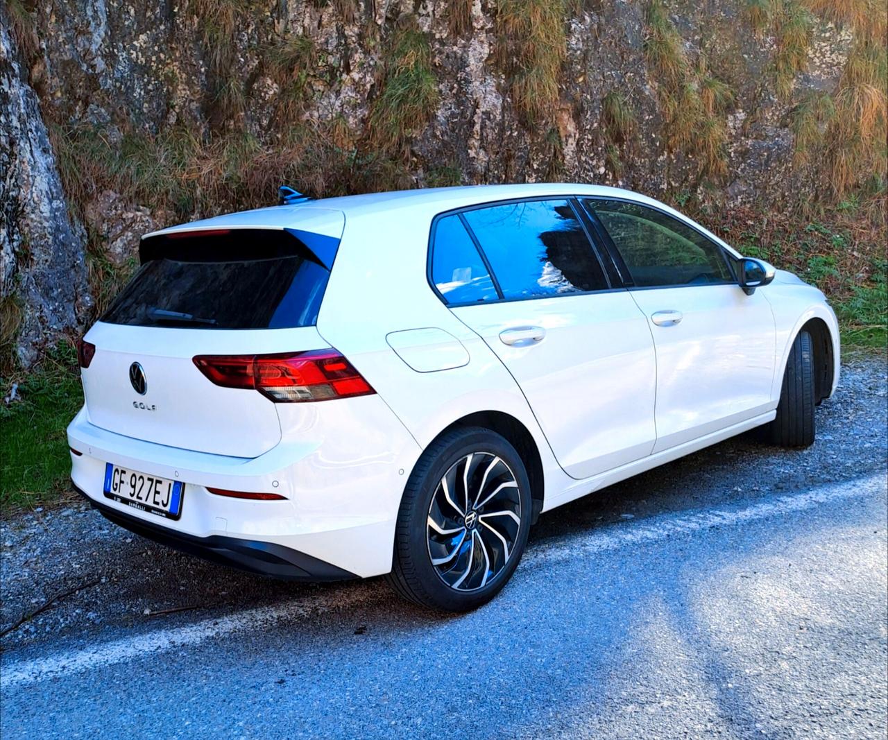 VW GOLF 8- 2.0 TDI - FULL OPT -NEOPATENTATI