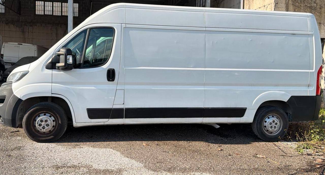 Peugeot Boxer MAXI 2.2HDI 140CV 2020
