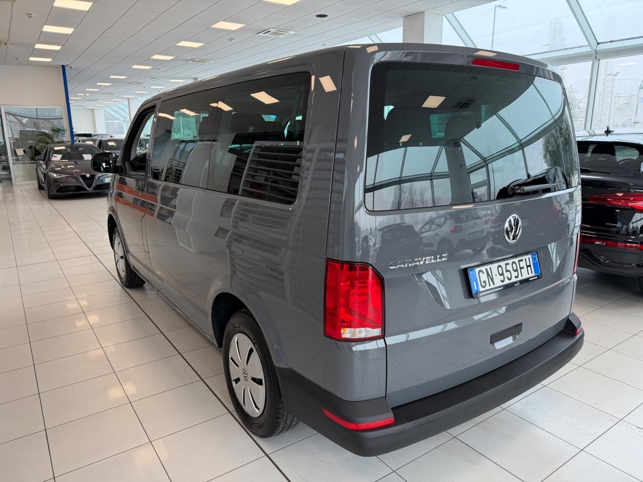 Volkswagen Caravelle 2.0 TDI 110CV PC Trendline 9 posti
